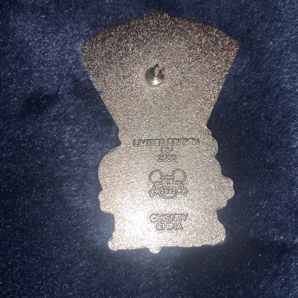 Disney Pin - Picture 3 of 3
